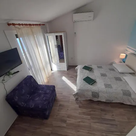 アパート Pearl 2 イェセニツェ